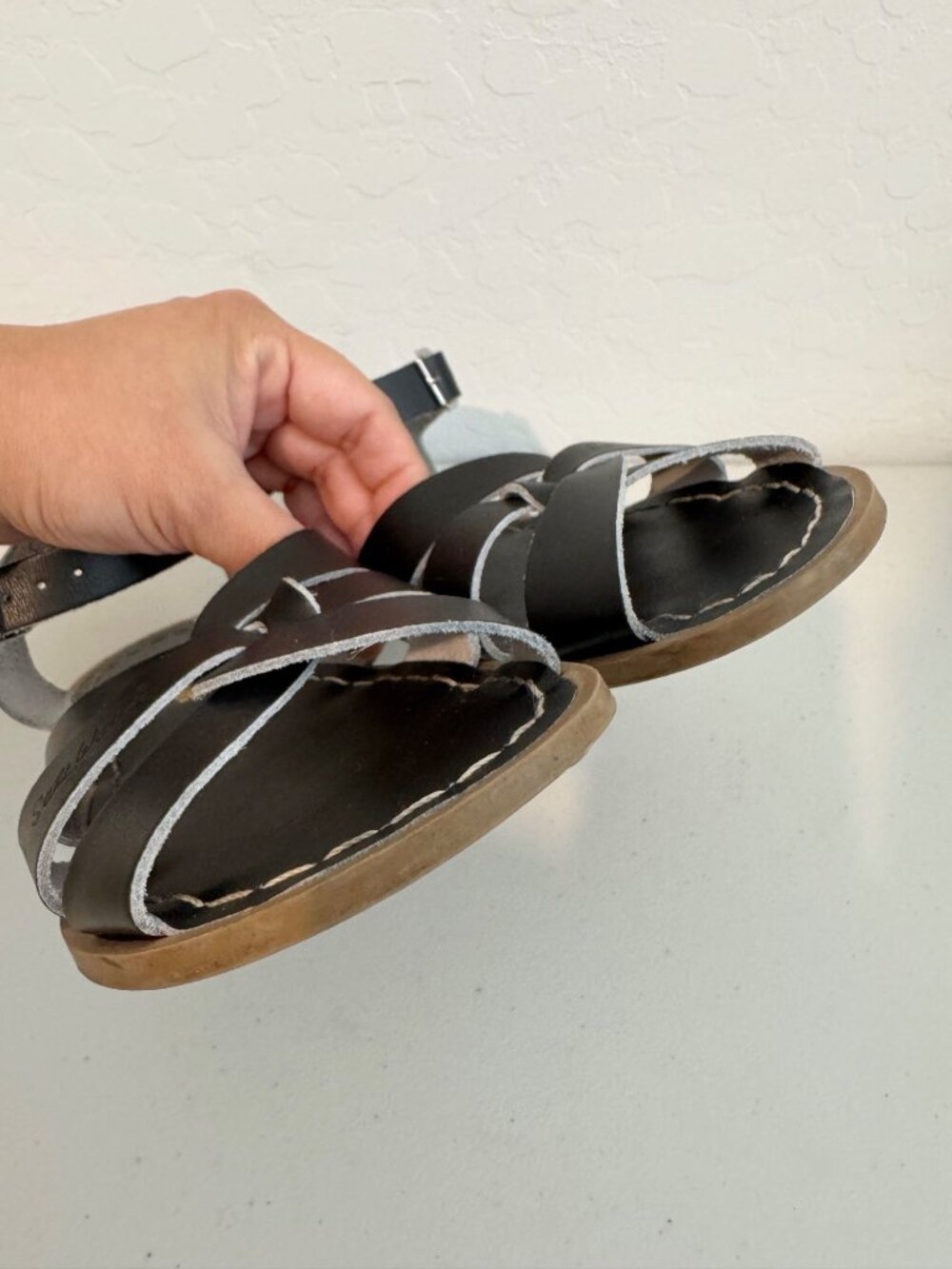 Salt Water Original Sandals Womens Size 6 Black Water Friendly Leather Coastal - Picture 5 of 12